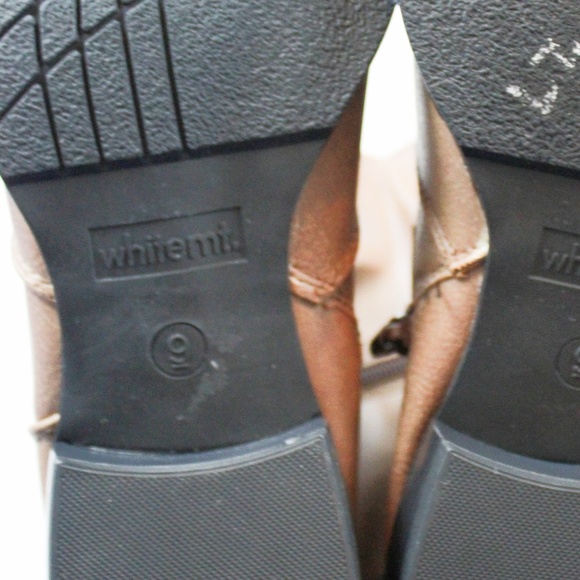 BNWOT WHITE MT. MERIDA BOOTS.  B26 - Picture 4 of 5